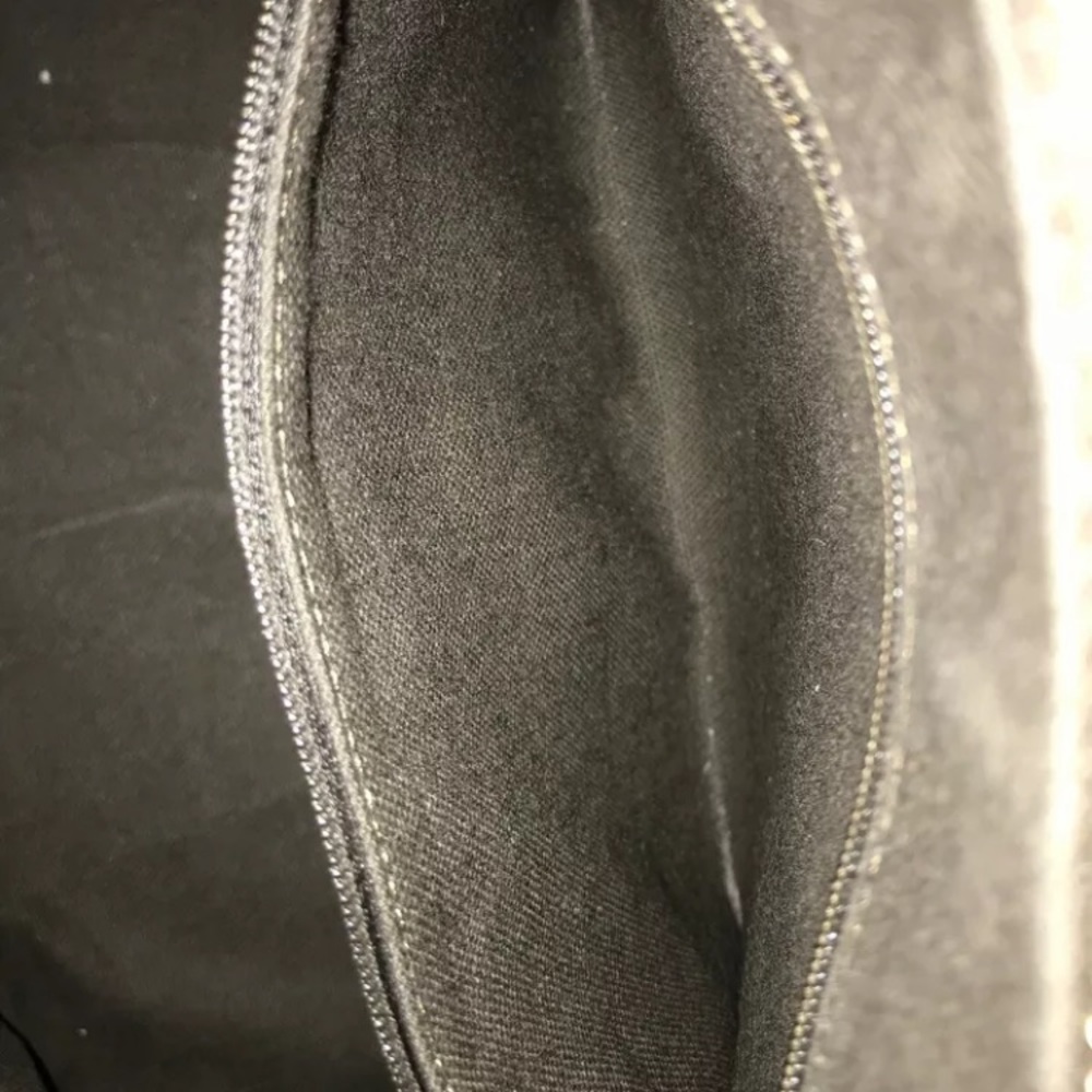 Used Burberry handbag authentic - Picture 7 of 8